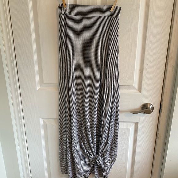 Striped Brandy Melville maxi skirt! - Picture 2 of 3